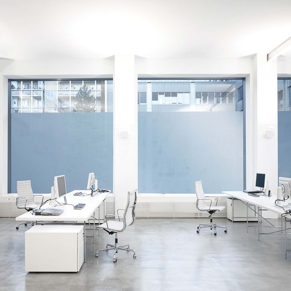 Leitungsfuehrung RAL9016