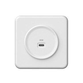 Weisse Origin Steckdose mit USB-C-Anschluss und 65 W Ladeleistung