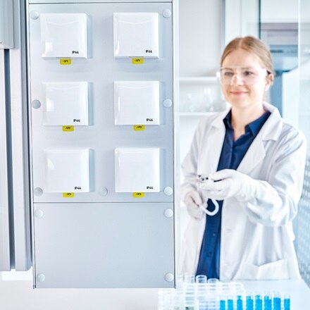 Referenz Zweckbau Labor Uni Bern