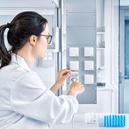 Referenz Zweckbau Labor Uni Bern 