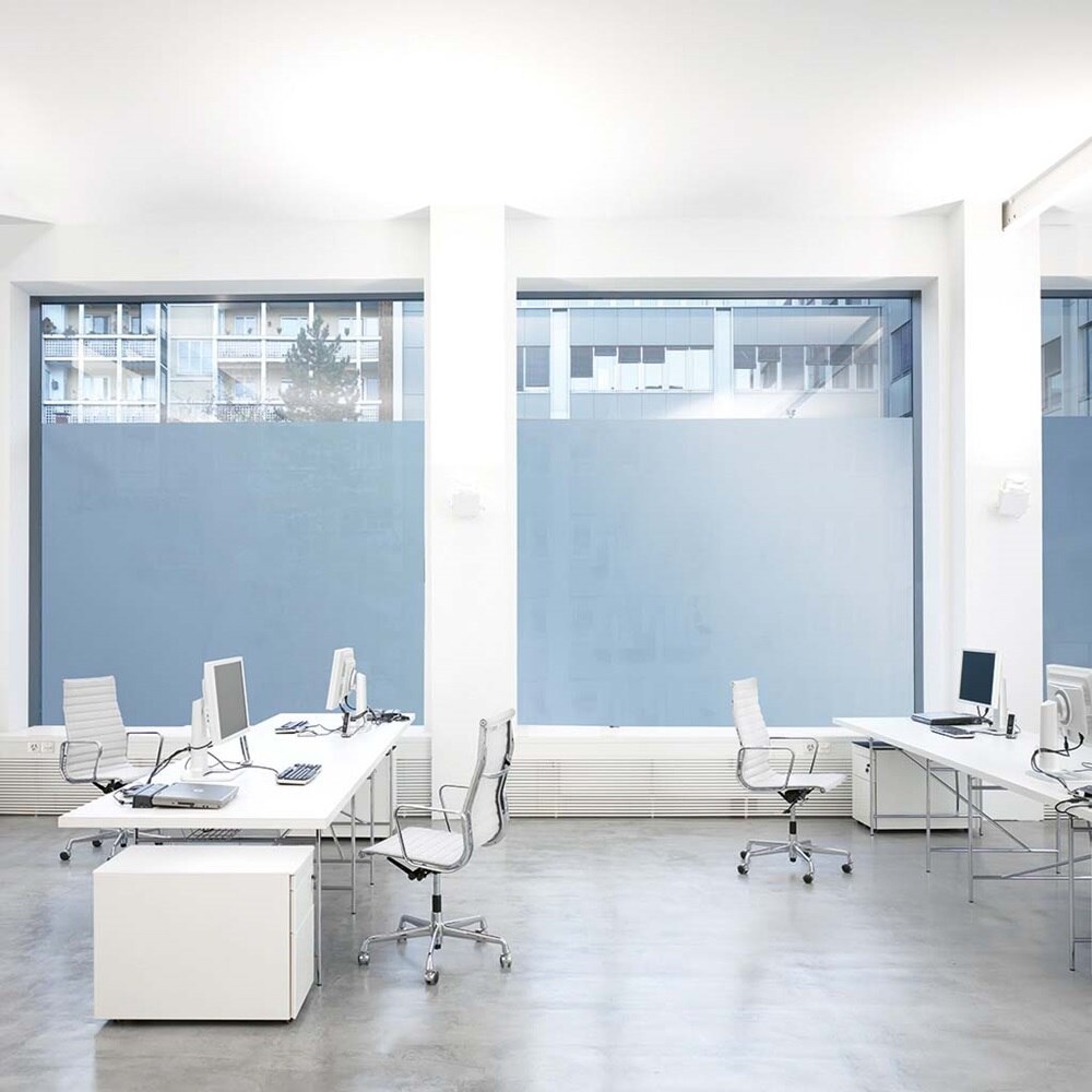 Leitungsfuehrung RAL9016