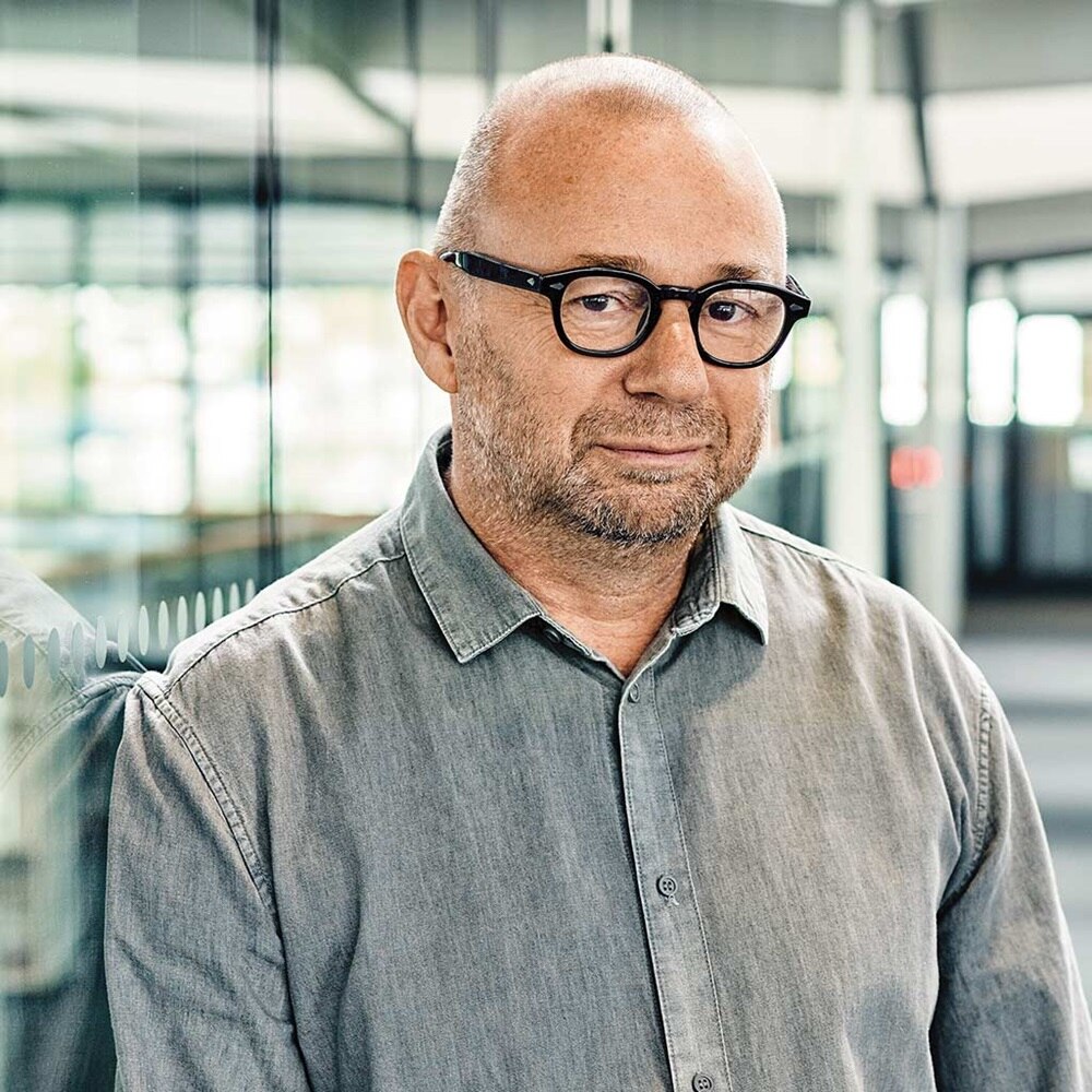 Mann mit Brille