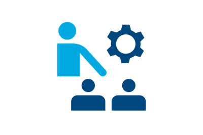 Icon von drei Personen neben einem Zahnrad.