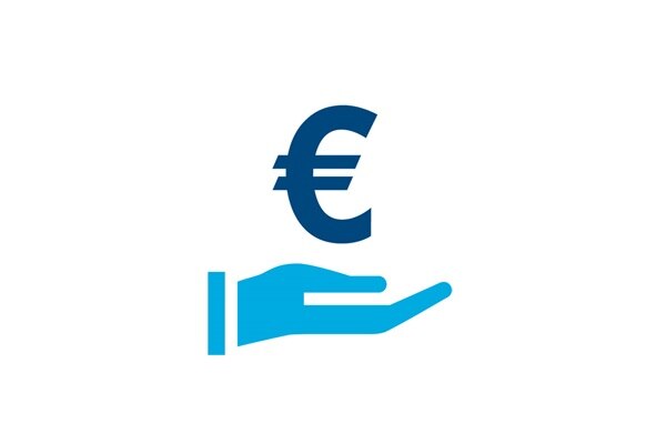 Icon eines Euro-Symbols über einer offenen Hand.