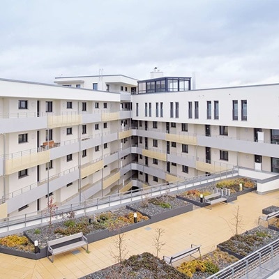 Außenansicht Lavida Seniorenwohnen in Nürnberg, die als Hager-Referenz dient.