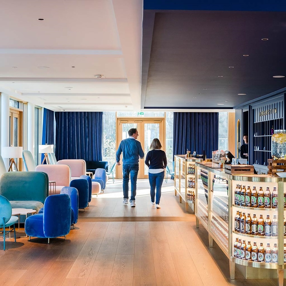 Lobby und Rezeption im Jugendhotel AUGUSTIN