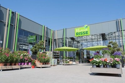 Der Pflanzenmarkt Blumen Risse in Hückel­hoven ist ausgestattet mit den wasserdichten Berker W.1 Schaltern