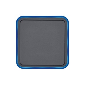 Frontalansicht Berker W.1 Lichtschalter mit blauer Randbeleuchtung in Anthrazit/Schwarz auf weißem Hintergrund