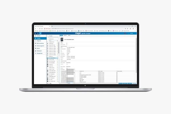 Notebook zeigt Programmoberfläche zum Punkt Adressierung der Komponenten in der agardio Manager Software für Energiemanagement Systeme
