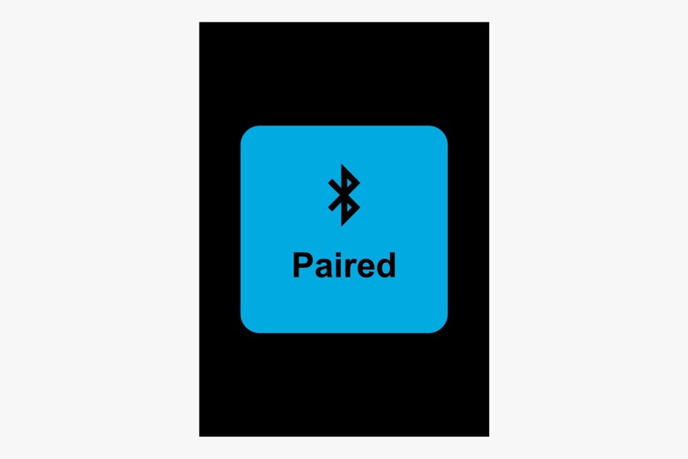 Anzeige erfolgreiches Pairen via Bluetooth Display Hager Auslöseeinheit sentinel LI/LIS/LSIG für offene Leistungsschalter Produktfamilie HW+