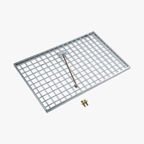 Schrägansicht von oben Hager Bodenrost aus Edelstahl für Verteilersäulen im Freien 