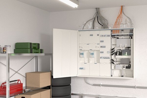 hager-teleskopblende-DE-01-2025-offen-001-lan