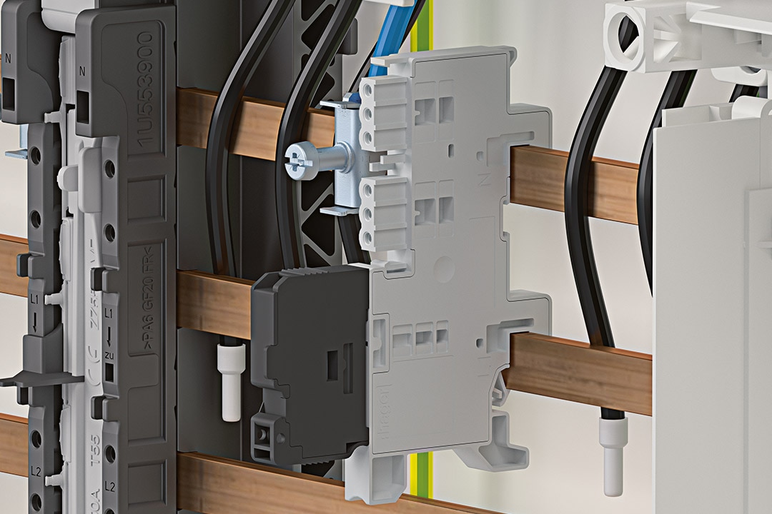 Beispiel mit Hager Sammeschienenbox mit korrekter Montage auf Sammelschiene in Zählerschrank