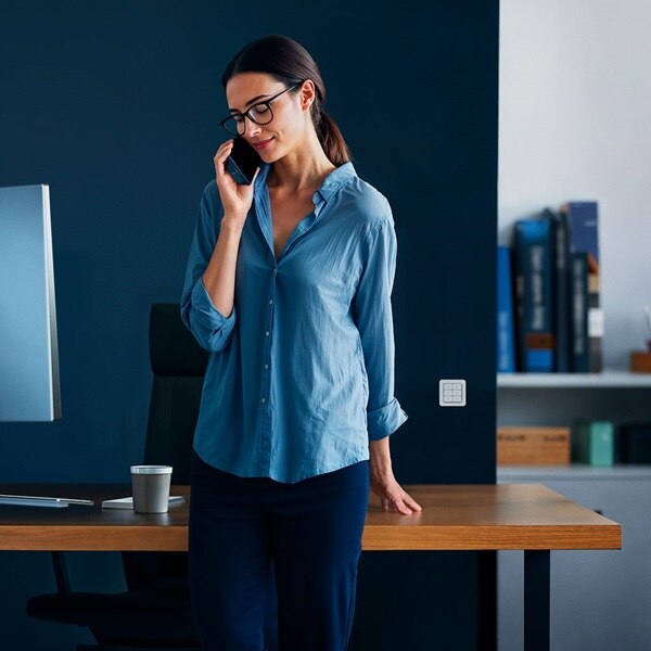 hager-lifestyle-pic-025-c8-6x-knx-push-buttons-white-12-2025-squ