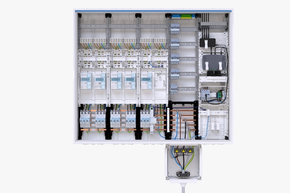 Blick in Hager Technikzentrale mit den Baugruppen für die Energieversorgung der Witty Share Ladestationen