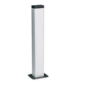 Schrägansicht Hager DAP806509016 Bodenanschlusssäule in Verkehrsweiß für tehalit Leitungsführungssysteme