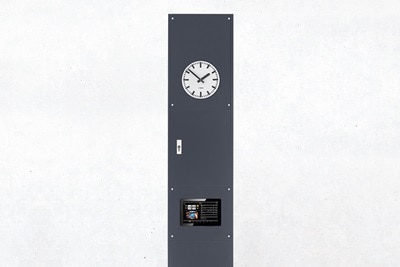 Hager Anschlusssäule in anthrazit für Schulen und andere Bildungseinrichtungen mit Display.