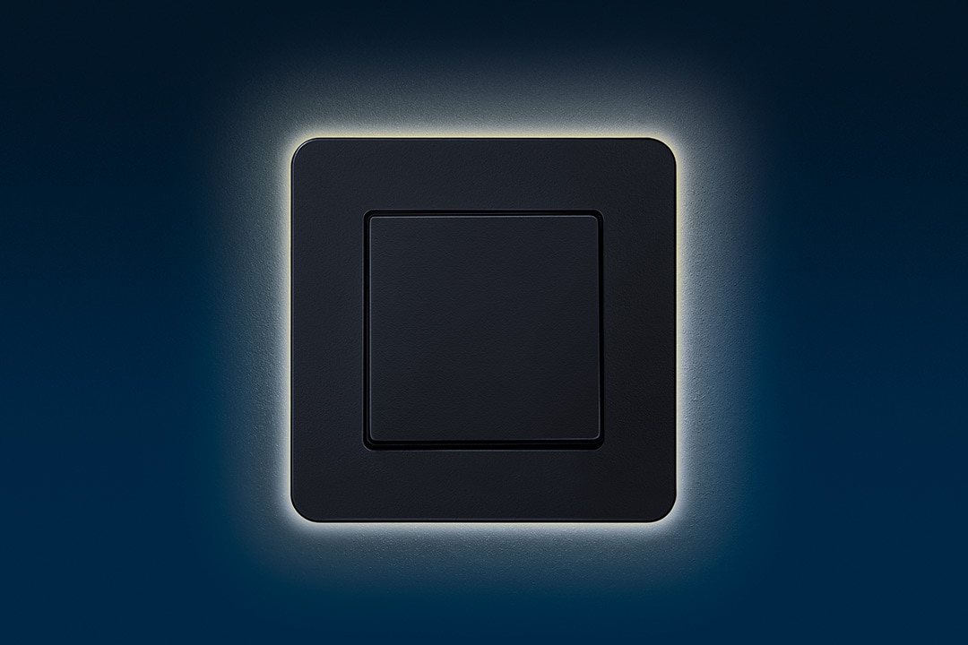 Lichtschalter Berker Q.7 in schwarz mit Corona LED Beleuchtung