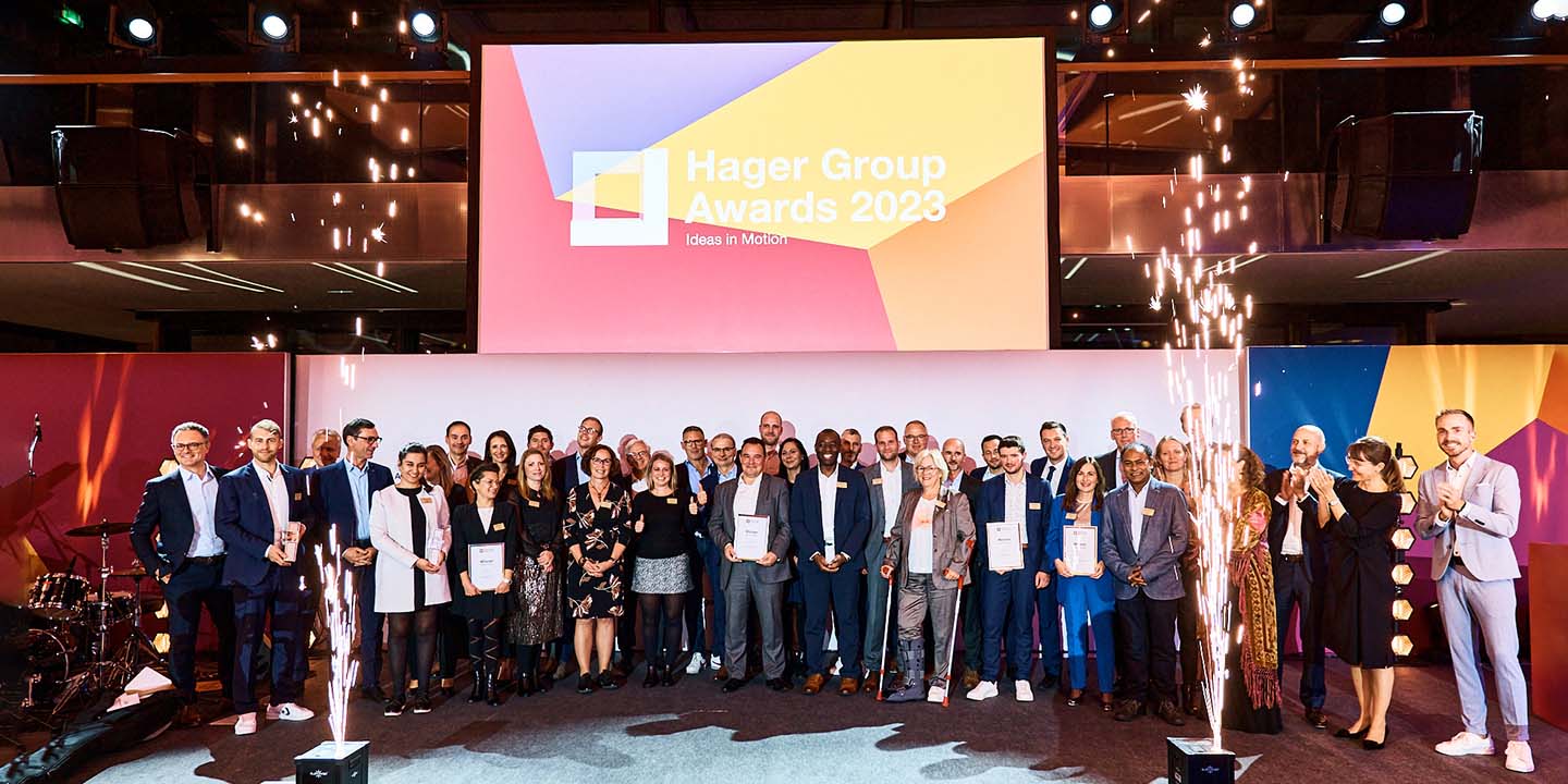 Hager Group Awards 2023 I Gewinner Teams auf der Bühne