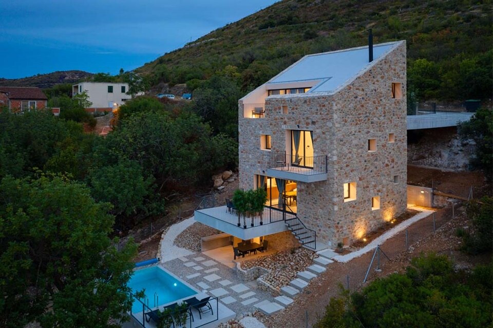 Hager group Villa aus Stein am Meer in Kroatien auf der Insel Vis