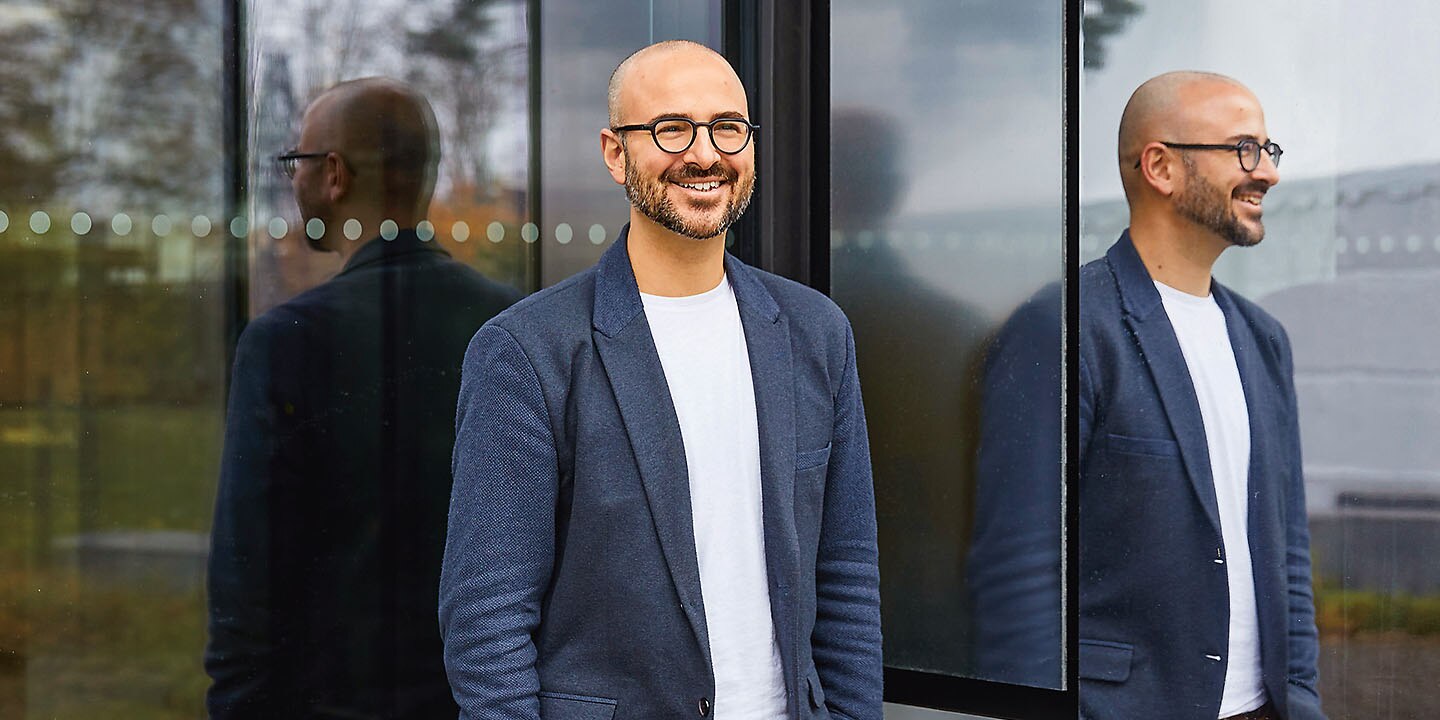 hg_people_w_passion_1440x720_engaging_02