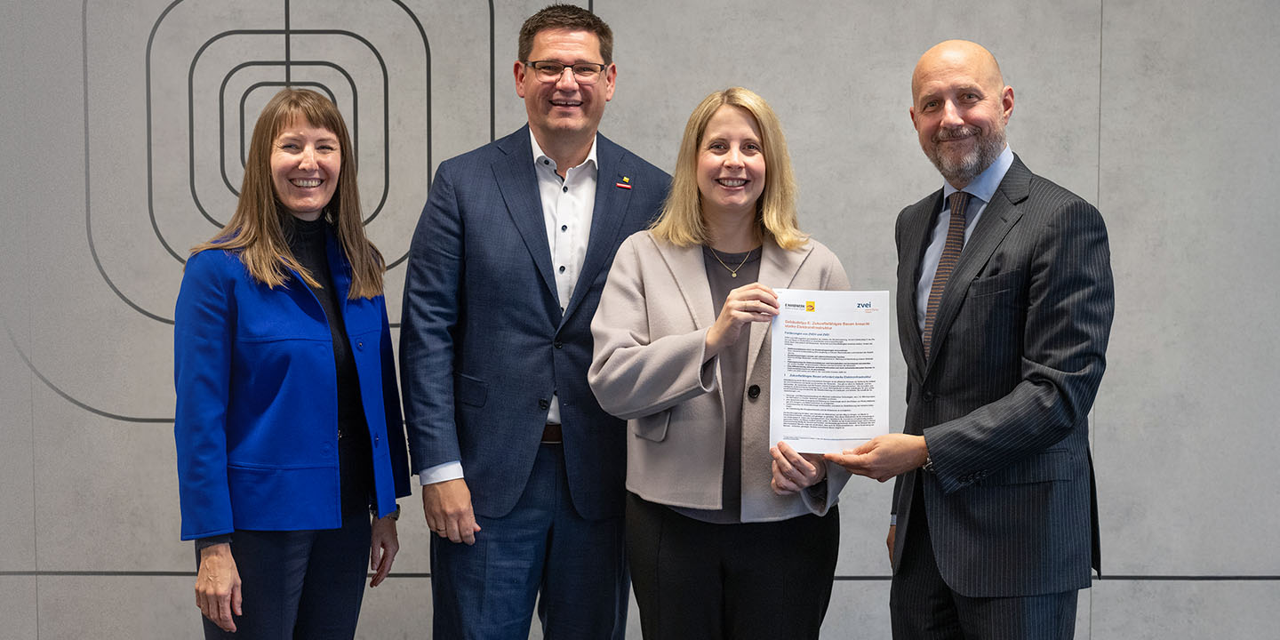 hubertz-31-oct-blk-hg-website-banner_1440x720