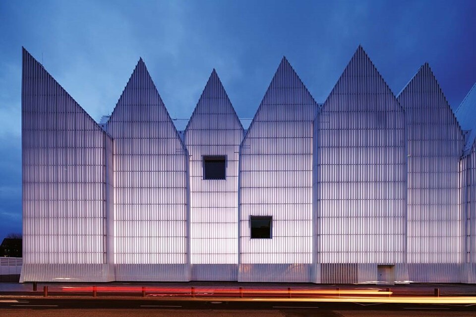 hg_IP_Poland_Philharmonic01_1080x720