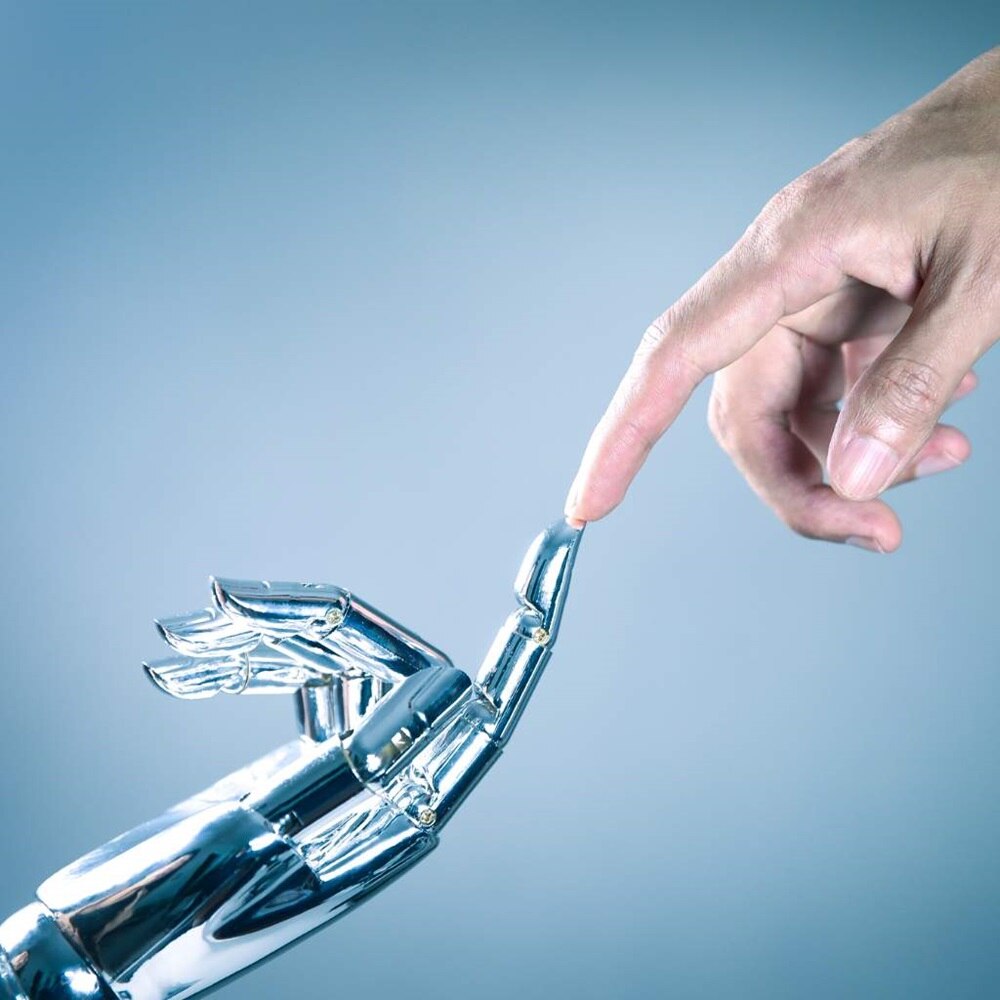 Tech vs humain_1024x1024