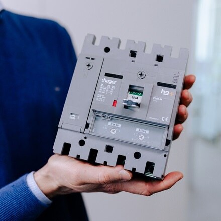 Appareillage de tête H3+ Hager