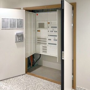 armoire de distribution équipée de Hager