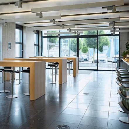 Centre de service à la clie­ntèle,