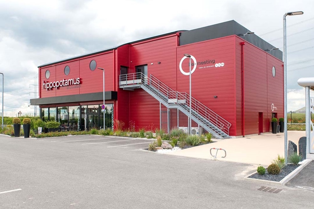 batiment rouge, solutions hotels, projets tertiaires