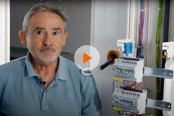 Témoignage de Stéphane Rosel, membre de Hager Entrepreneur, sur la chaine Youtube Hager France