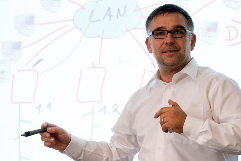 Illustration de la formation HAB043 de Hager explore, Proposez un système de communication VDI