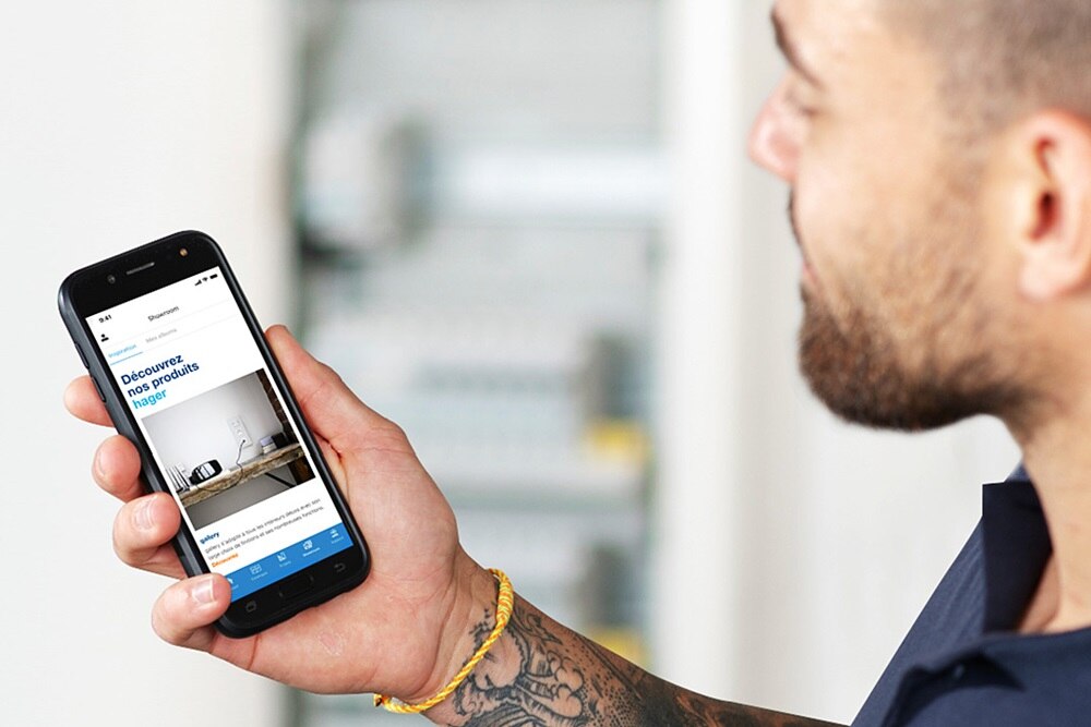 Application mobile gratuite Hager Ready, l’assistant digital de l’électricien, le logiciel schema electrique, showroom Hager Ready
