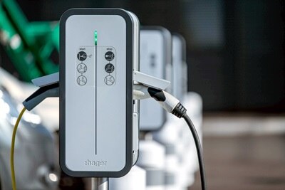 Borne de charge OCPP witty de Hager