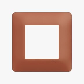 appareillage mural essensya de Hager, plaque 1 poste sierra WE561