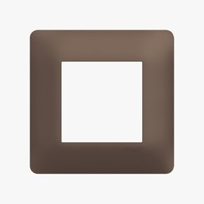 appareillage mural essensya de Hager, plaque 1 poste terra WE571