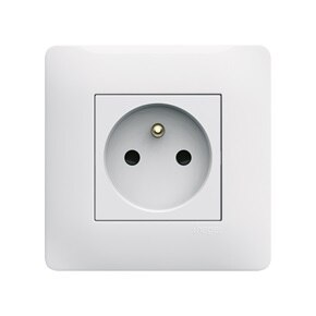 appareillage mural essensya de Hager plaque et prise pure (WE401 et WE100)