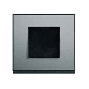 appareillage mural gallery de Hager, finition steel avec interrupteur night