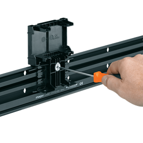 plinthes SL Hager, verrouillage du support, plinthes câbles électriques, rénovation
