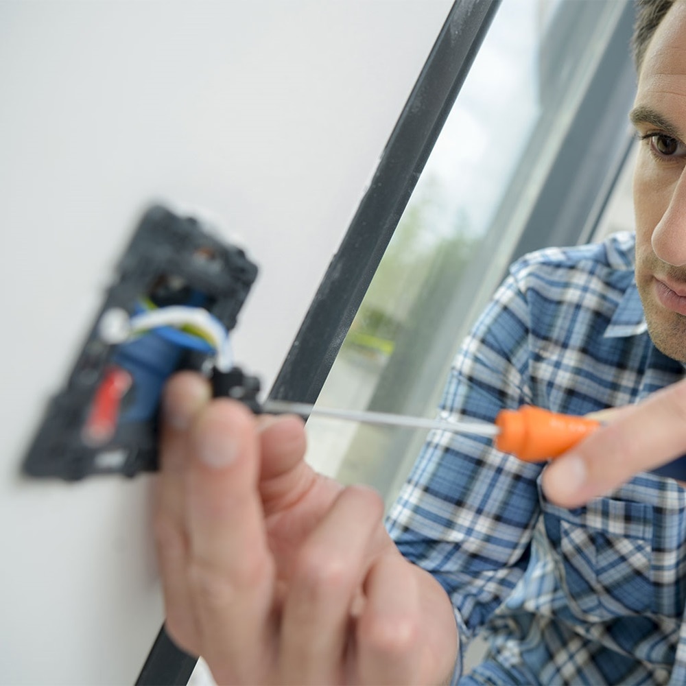 Mise en œuvre appareillage mural