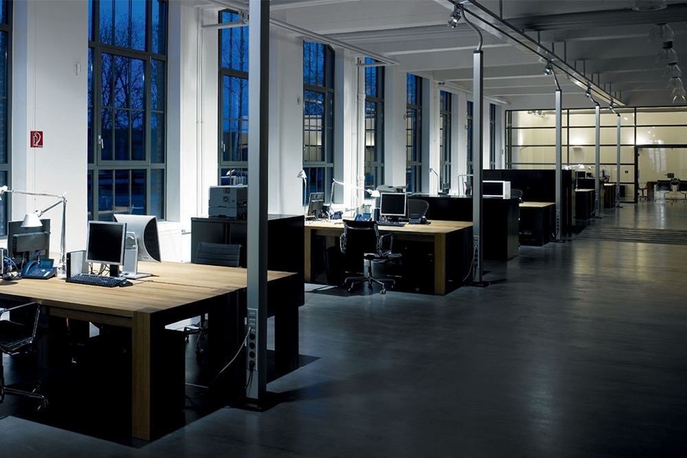 cheminement de câbles hager, tertiaire, plafonds, colonnes, bureaux 