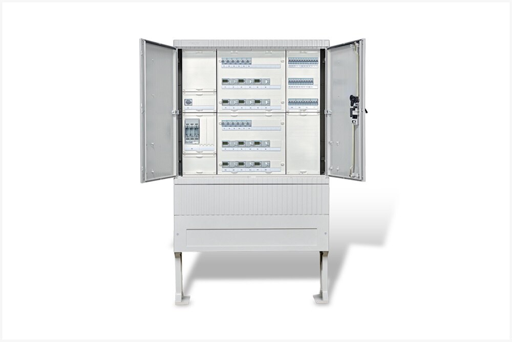 Photo d'une armoire KVS ouverte pour pose en extérieur