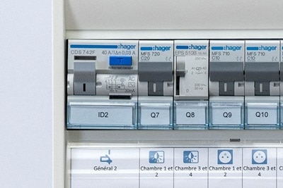 03_Distribution_energie_Disjoncteur_diff_DSC8118_1080x720