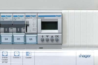 Minuterie EGN200 dans un tableau gamma+ de Hager