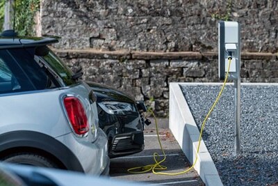 Borne witty de Hager pour répondre aux besoins de vos clients particuliers ou professionnels