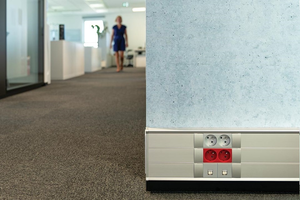 cheminement de câbles hager, tertiaire, goulottes