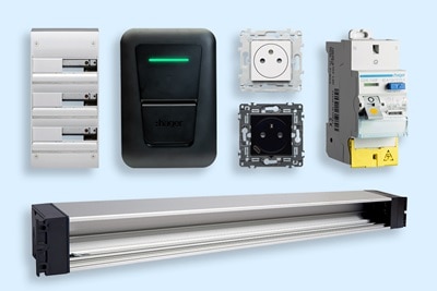 Aperçu des gammes de produits Hager parmi les 5 univers distribution de l'énergie, gestion du bâtiment, bornes de recharge, appareillage mural et cheminement de câbles