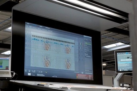 Imprimerie Cartolux à Canéjan, chantier référence Hager, moniteurs de contrôle